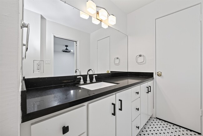 Building Photo - 5830 Yarwell Dr