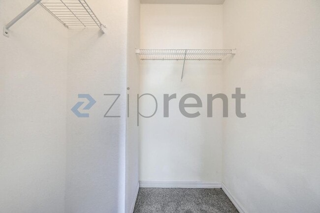 Building Photo - 3158 Antica St