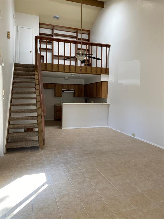 Building Photo - 6135 Ludington Dr