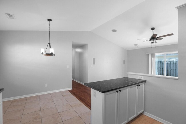 Building Photo - House for Rent in Wilmington with Fenced yard!