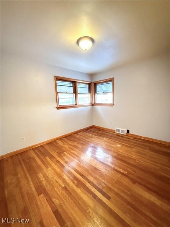 Building Photo - 934 Nevin St