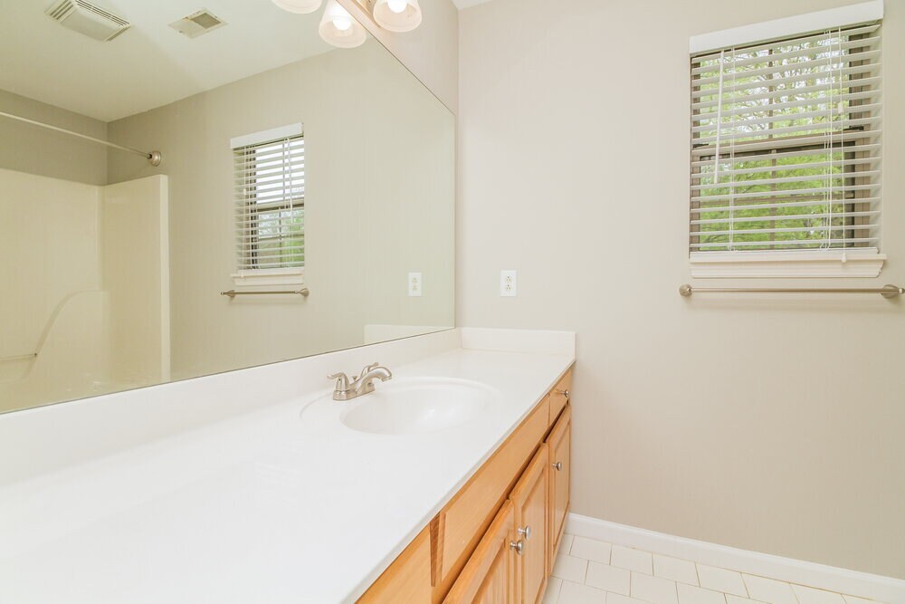 Building Photo - 6536 Broken Bow Dr