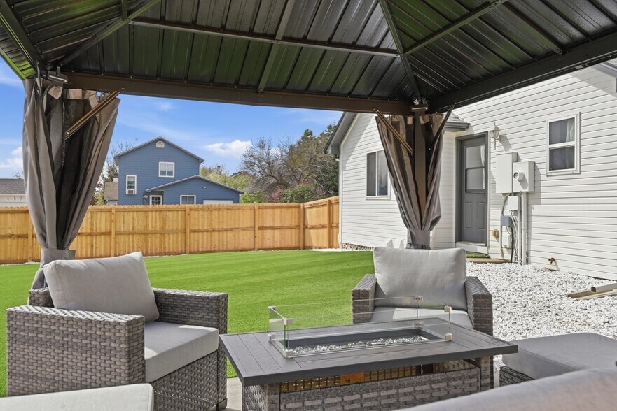 Building Photo - 4556 S Pagosa Way