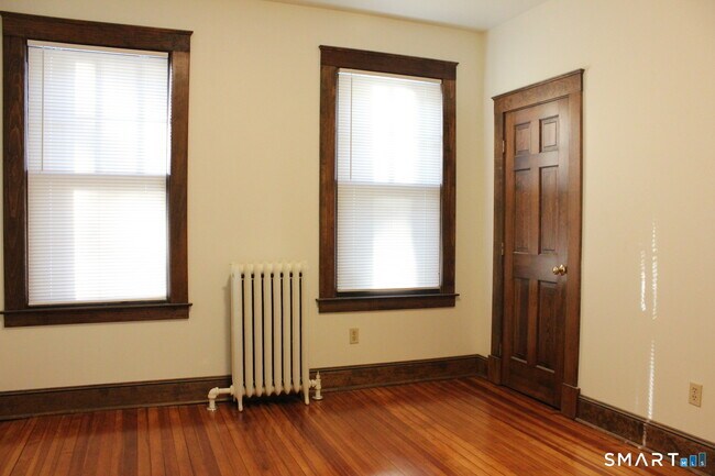 Building Photo - 16 Woodland St