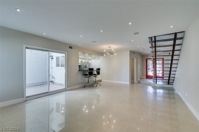 Building Photo - 5046 Schumann Dr