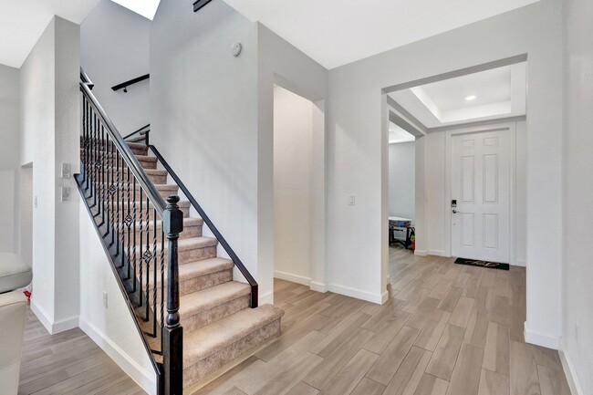 Building Photo - 3244 Dunning Dr