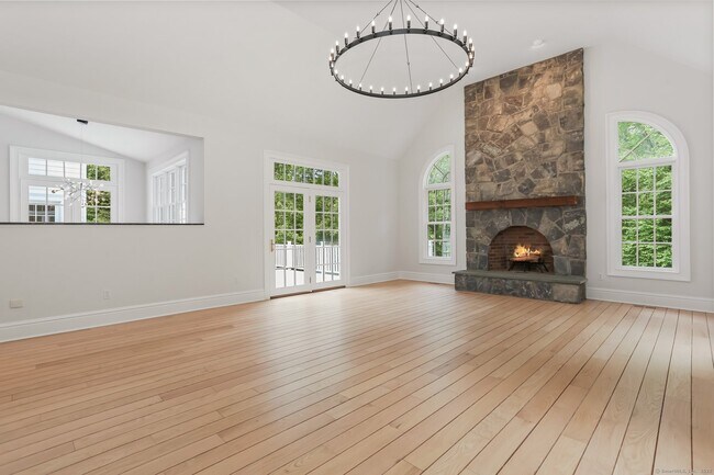 Building Photo - 5 Winthrop Hill