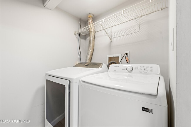 Building Photo - 15 Twain Ct