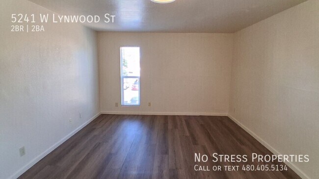 Building Photo - 5241 W Lynwood St