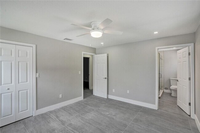 Building Photo - 11627 SW 50th St