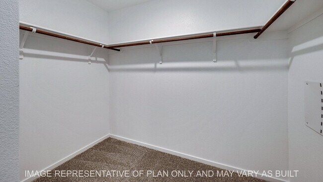 Building Photo - 876 Kickapoo Ln