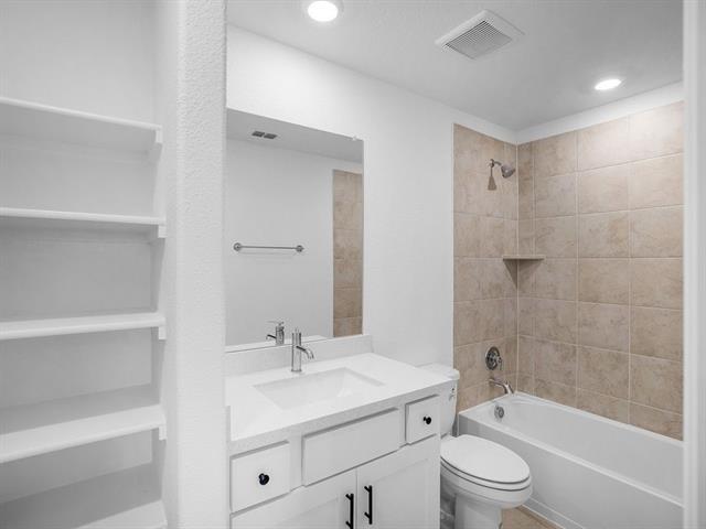 Building Photo - 3301 Little Bluestem Rd