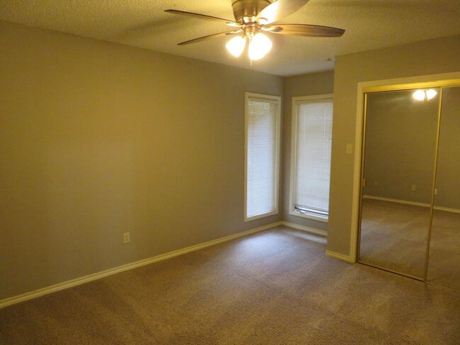 Building Photo - 5106 1st Pl
