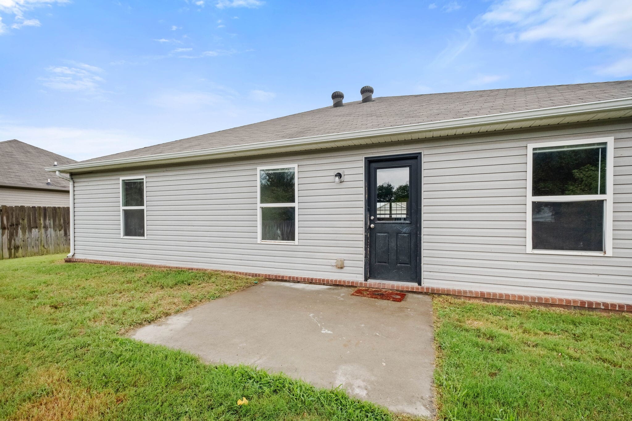 Building Photo - 1388 S Spritz Dr