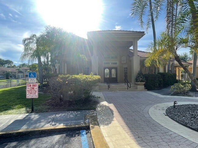 Building Photo - Palm Lakes Condominium