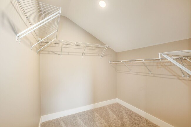 Building Photo - 2211 Farougi Ct