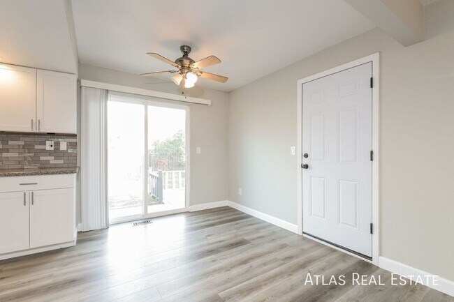 Building Photo - 16969 E Stanford Pl