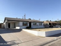 Building Photo - 2504 N Papago Dr