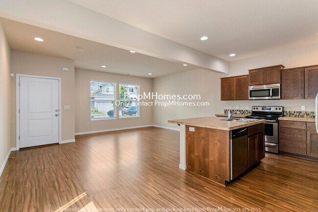 Building Photo - 15488 SW Applewood Ln