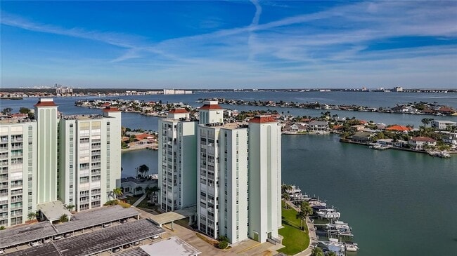 Building Photo - 400 64th Ave