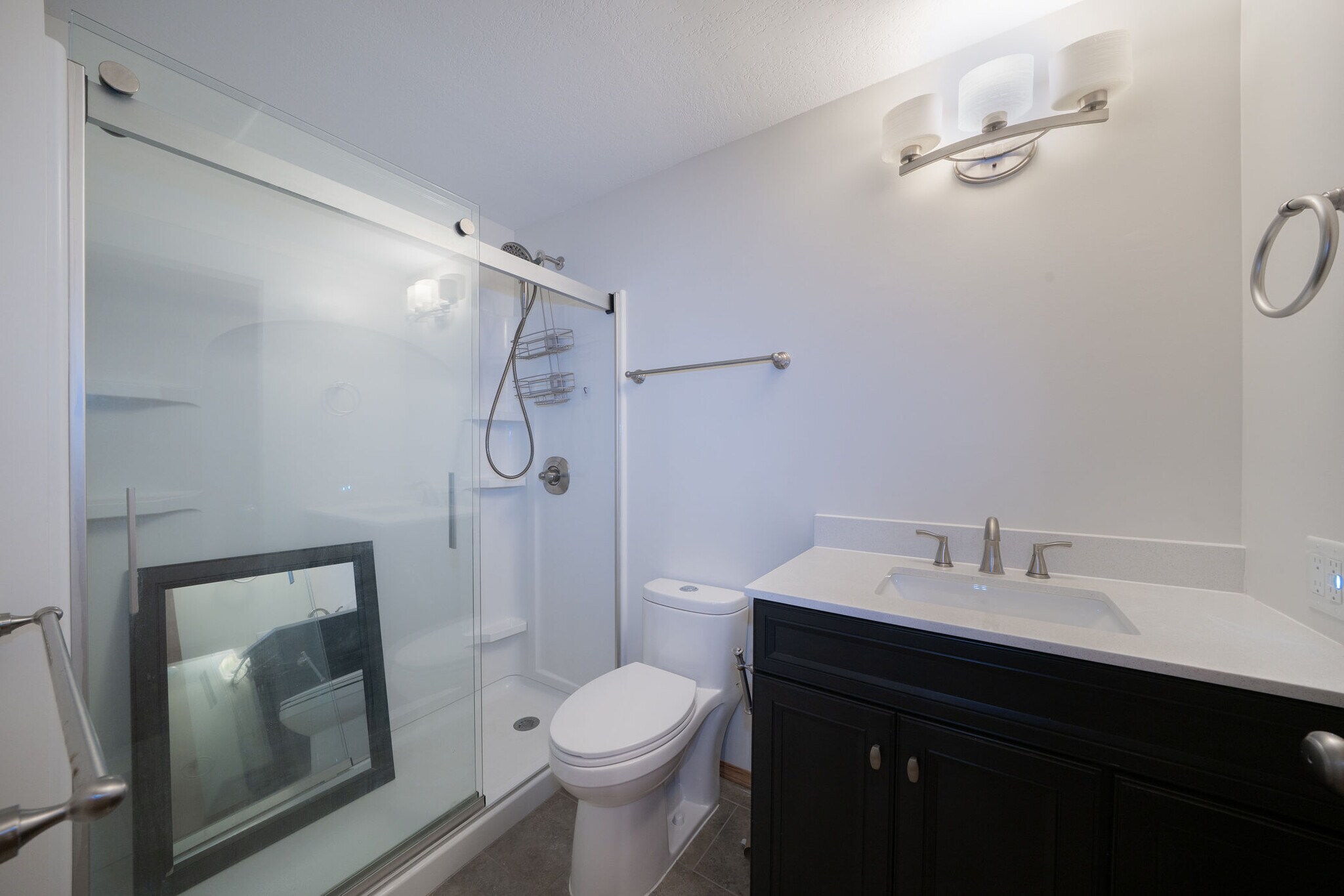 Building Photo - 1339 S Summit Rd