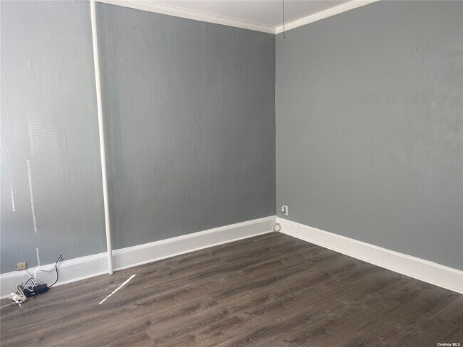 Building Photo - 200 Claridge Ave