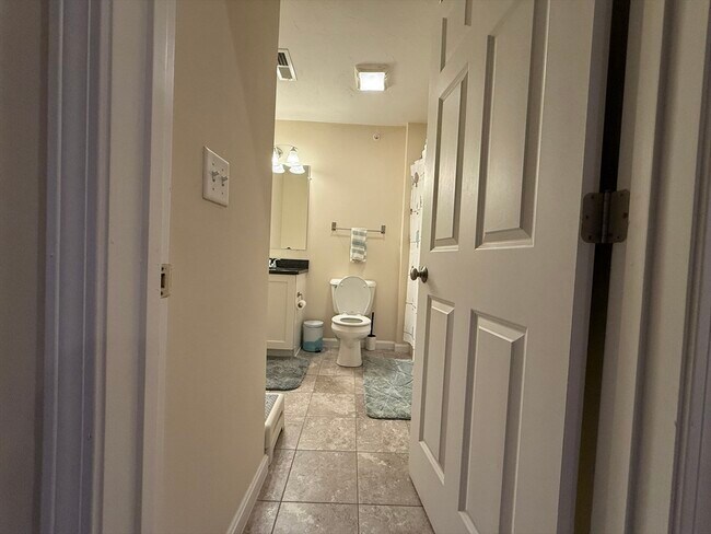 Building Photo - 32 John Hancock Dr