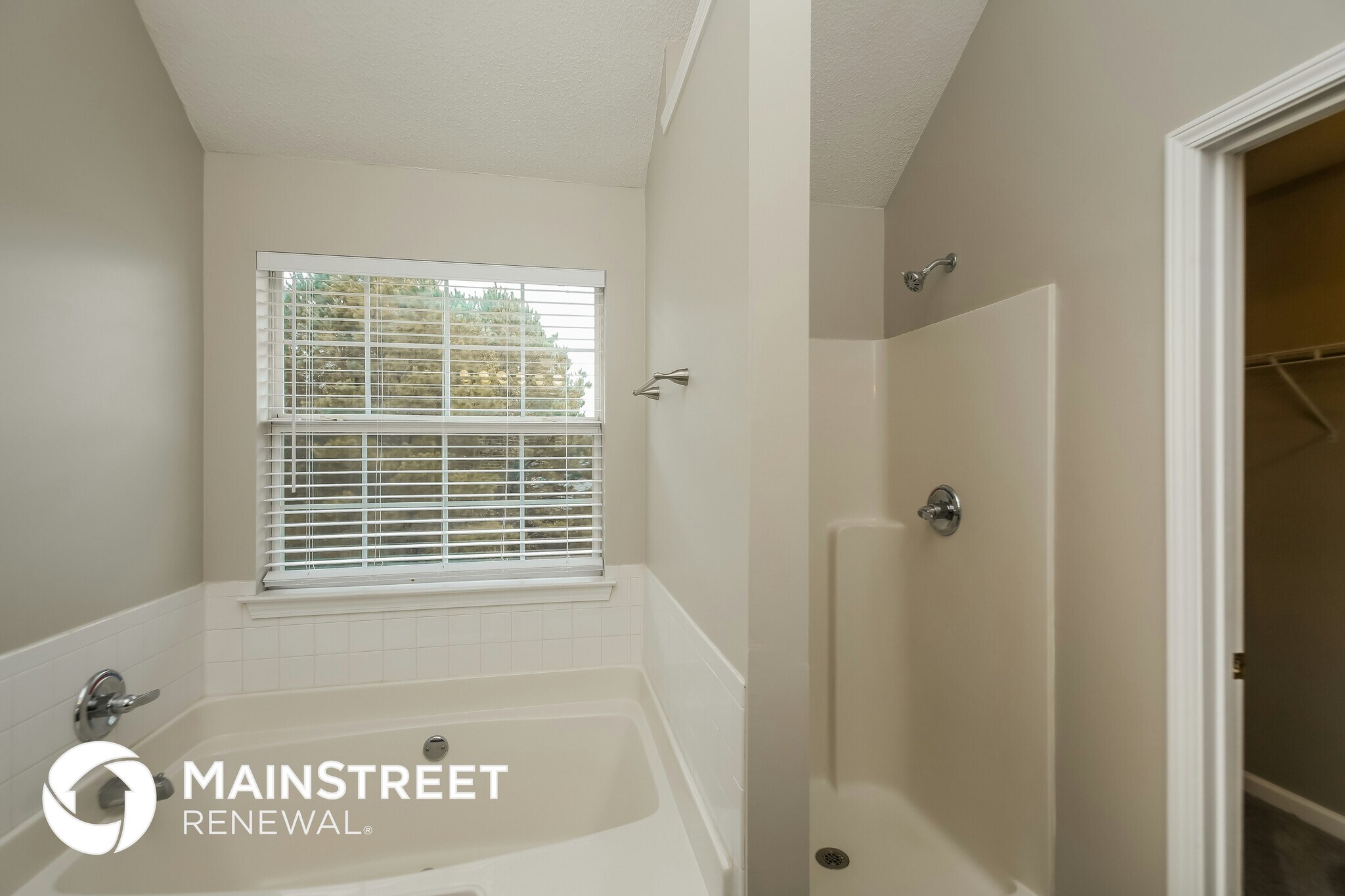 Building Photo - 2635 Thunder Basin Way