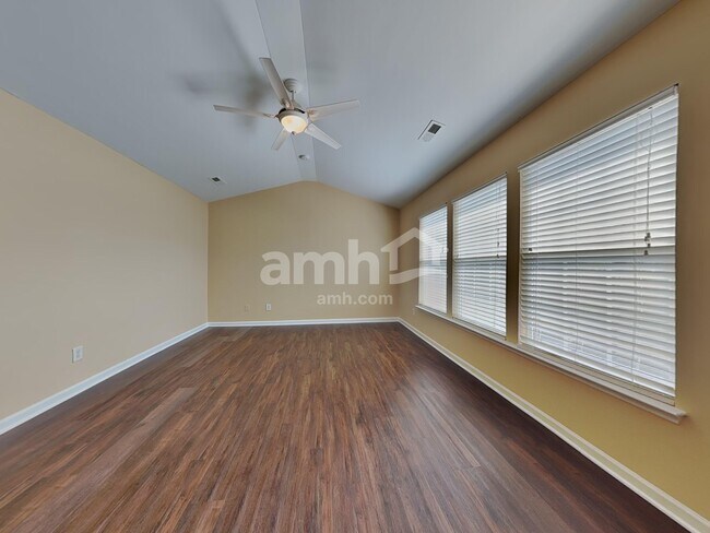 Building Photo - 1432 Cantwell Ct