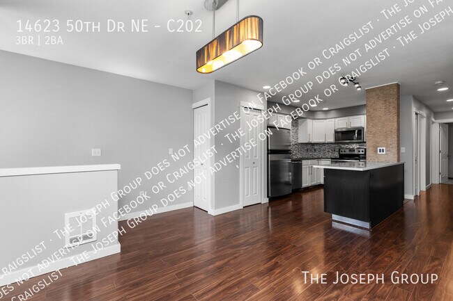 Building Photo - 14623 50th Dr NE