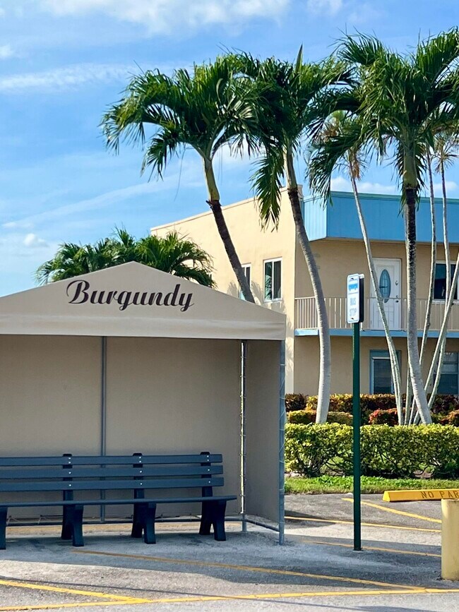 Building Photo - 150 Burgandy Way