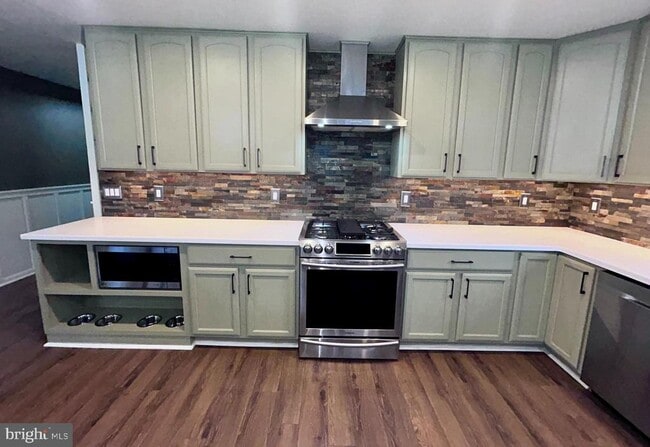 Building Photo - 1206 Eastover Pkwy