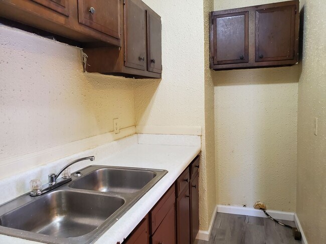 Building Photo - 4370 Avenue A