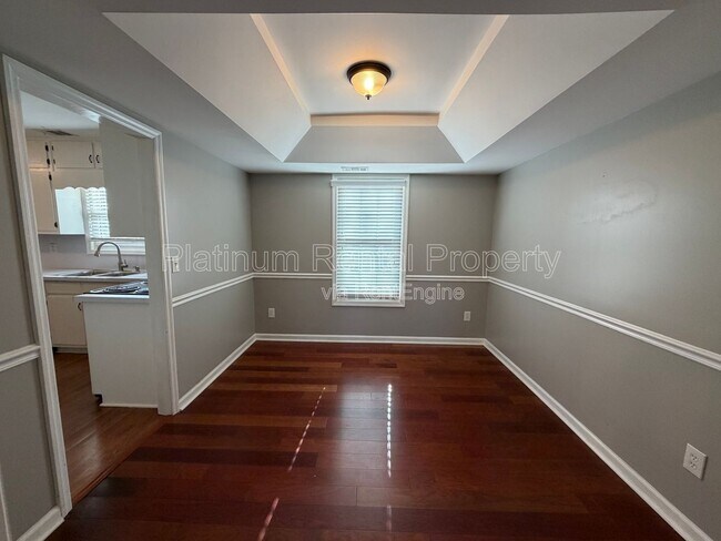 Building Photo - 240 Carter Rd