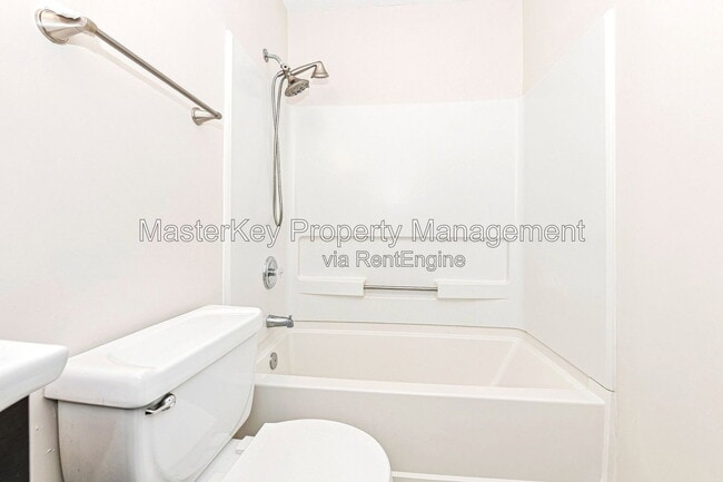Building Photo - 6307 Forest Ridge Dr
