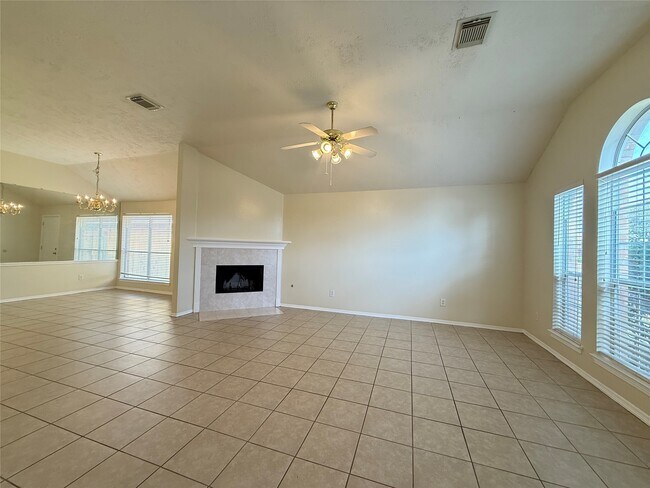 Building Photo - 6035 Settlers Village Dr