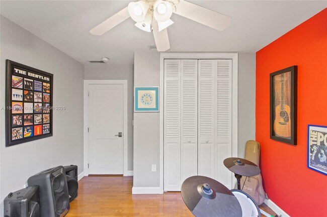 Building Photo - 14270 SW 74th Ct