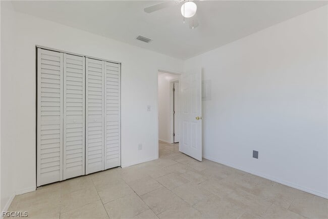 Building Photo - 16599 Davis Rd