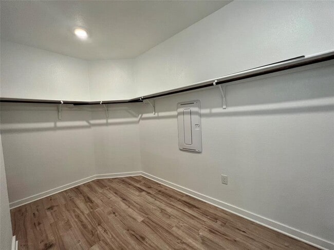 Building Photo - 2308 Bear Cub Bend