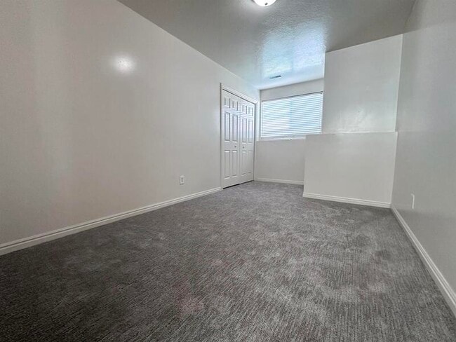 Building Photo - 327 N 270 W