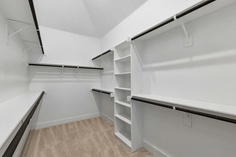 Building Photo - 6145 Tahoe Winds Dr