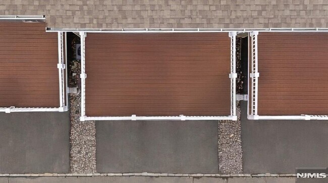 Building Photo - 56 Wesmont Drive