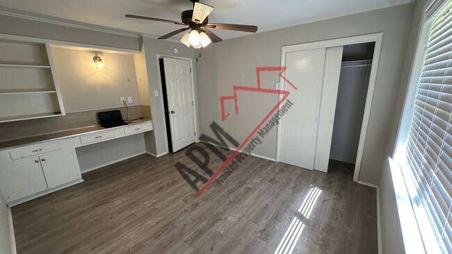 Building Photo - Beautiful Chic Remodeled West Monroe Home!