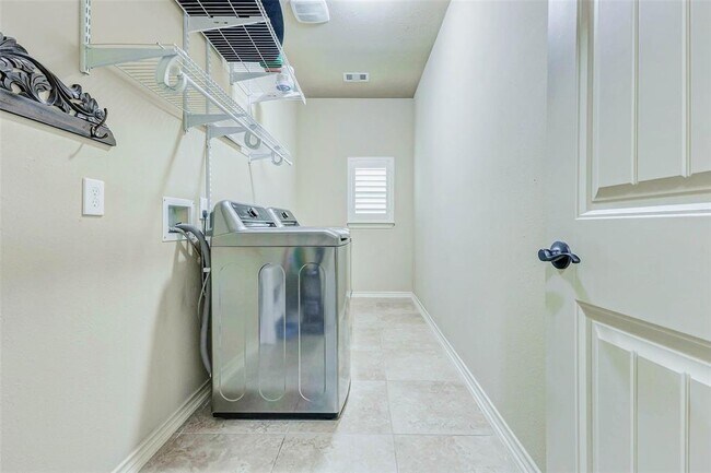Building Photo - 20307 Cortina Valley Dr