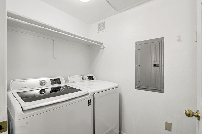 Building Photo - Morningstar Casitas Condo #308