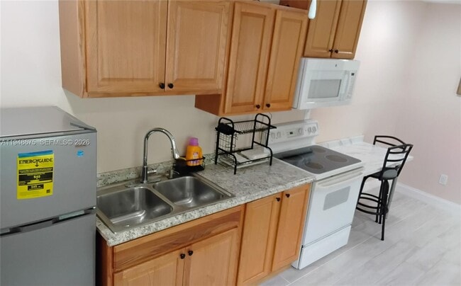 Building Photo - 4199 NW 52nd Ave