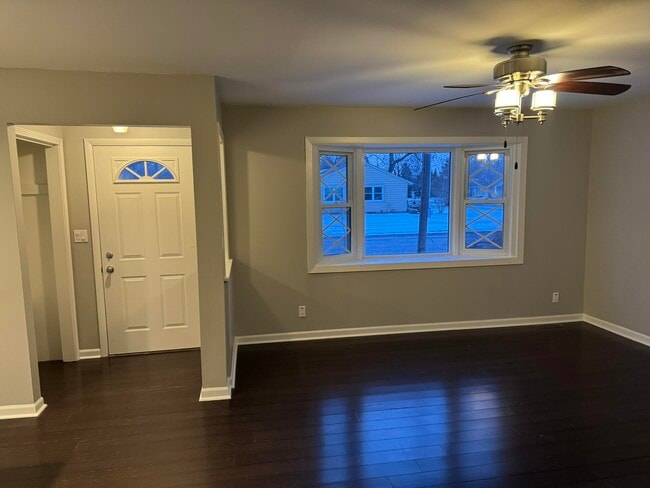 Building Photo - 513 Wilkinson St