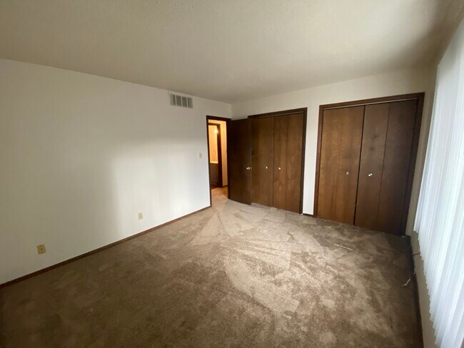 Building Photo - 407 Franklin St