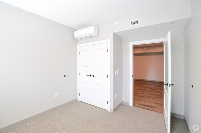 Building Photo - 100 Hemenway St