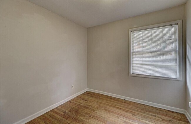 Building Photo - 4168 Tara Dr